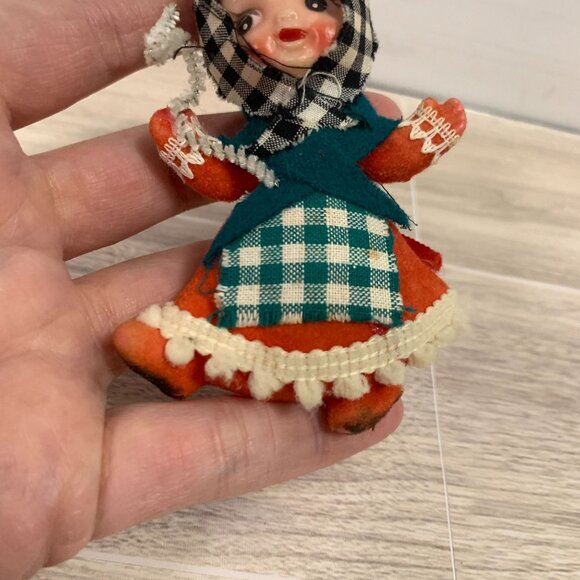 Vintage Flocked Blow Mold head Cottage Grandma Ornament - Picture 4 of 7